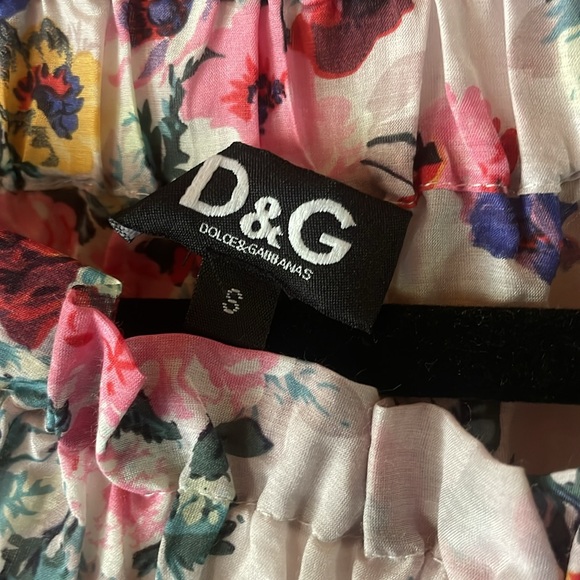 Beautiful floral silk puffed sleeve boho cottagecore blouse Small D&G - Picture 2 of 5